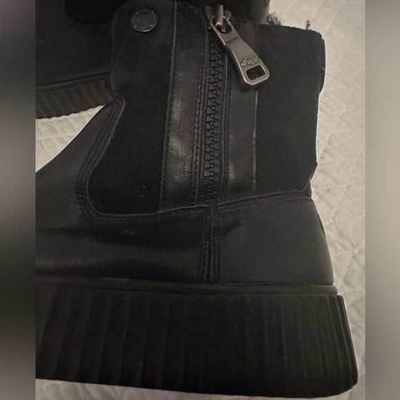 Boots - Picture 2 of 16